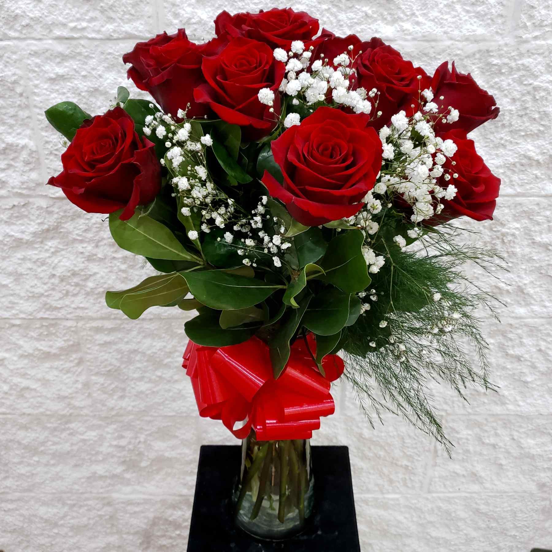 Envio y venta de flores ,rosas, plantas,arreglos florales ,regalos y desayunos a domicilio con delivery gratis en la Ciudad Autonoma de Buenos Aires y con costo de env�o en localidades del Gran Buenos Aires asi como delivery de flores y plantas a trav�s de florerias asociadas en todas las provincias de la Argentina, Buenos Aires, la Pampa, Tucuman, La Rioja, R�o Negro, Entre Rios, Corrientes, Misiones, Neuquen, Chubut, Tierra del Fuego, Santa Cruz, San Luis, Mendoza, Cordoba, Jujuy, Formosa, Santiago del Estero, Salta, Chaco, Catamarca ,San Juan, y ademas realizamos el delivery de flores ,coronas,palmas , plantas y regalos a todas las ciudades de Argentina, Mar del Plata, C�rdoba, Buenos Aires, con cargo en Santa Rosa, La Plata, Bella Vista, Neuquen, Pilar, Paran�, Posadas, Resistencia, Cipolleti y mas de 300 ciudades y localidades en todo el territorio de nuestro pa�s, asi como tambien tenemos la posibilidad de enviar flores a casi todo el mundo en cuestion de horas